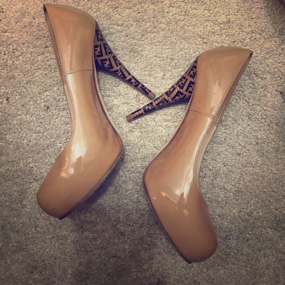 Fendi pumps